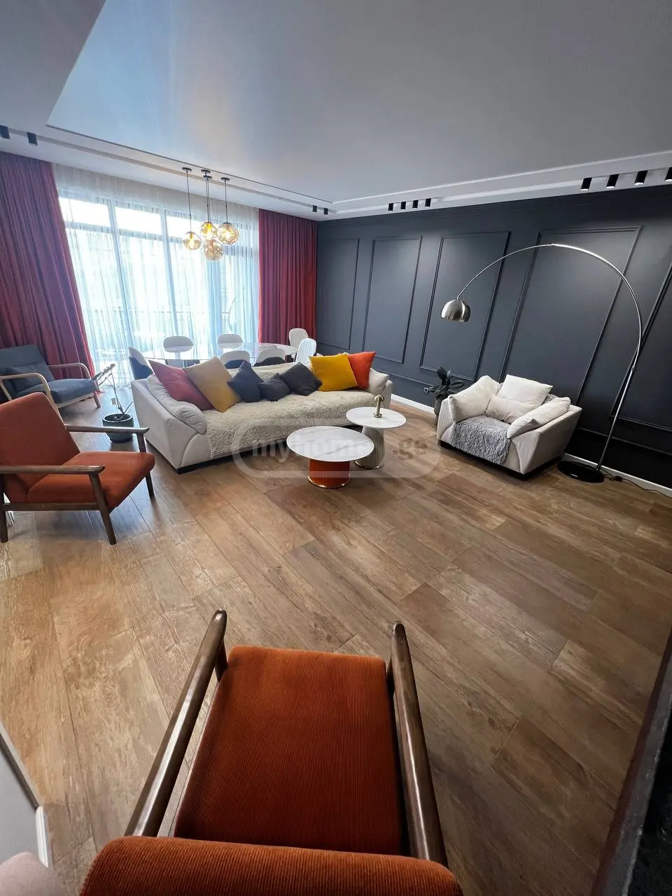 9 Room Private House For Sale view 5