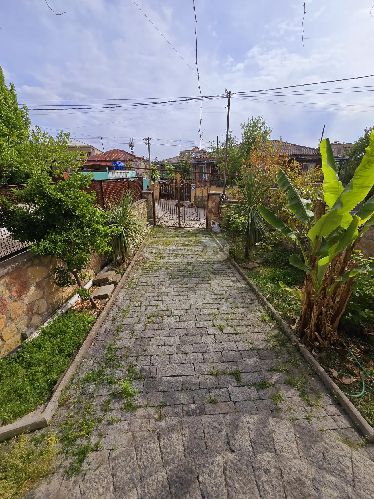 9 Room Hotel For Sale view 8