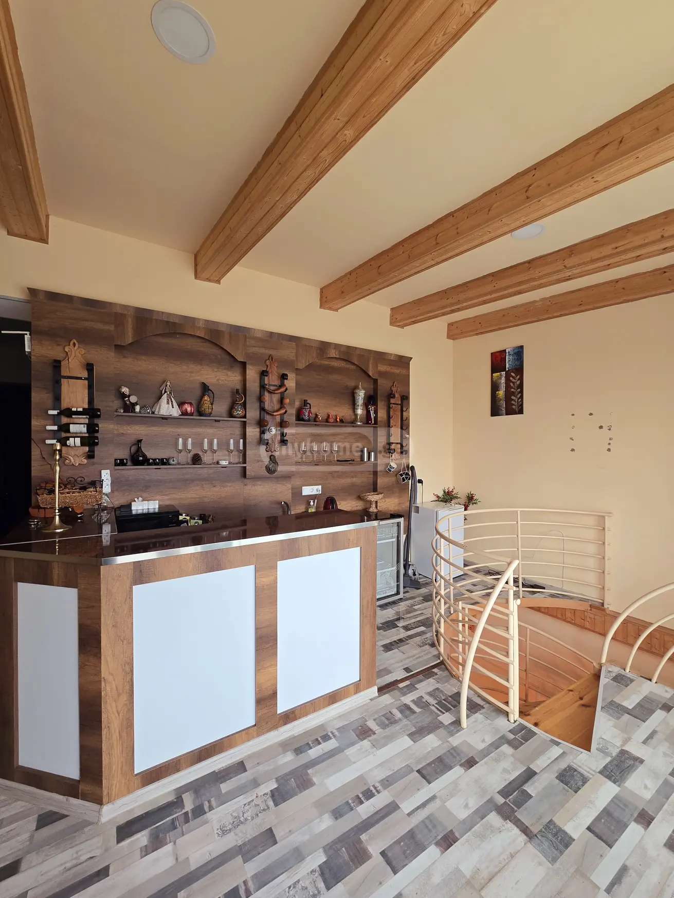 9 Room Hotel For Sale view 11