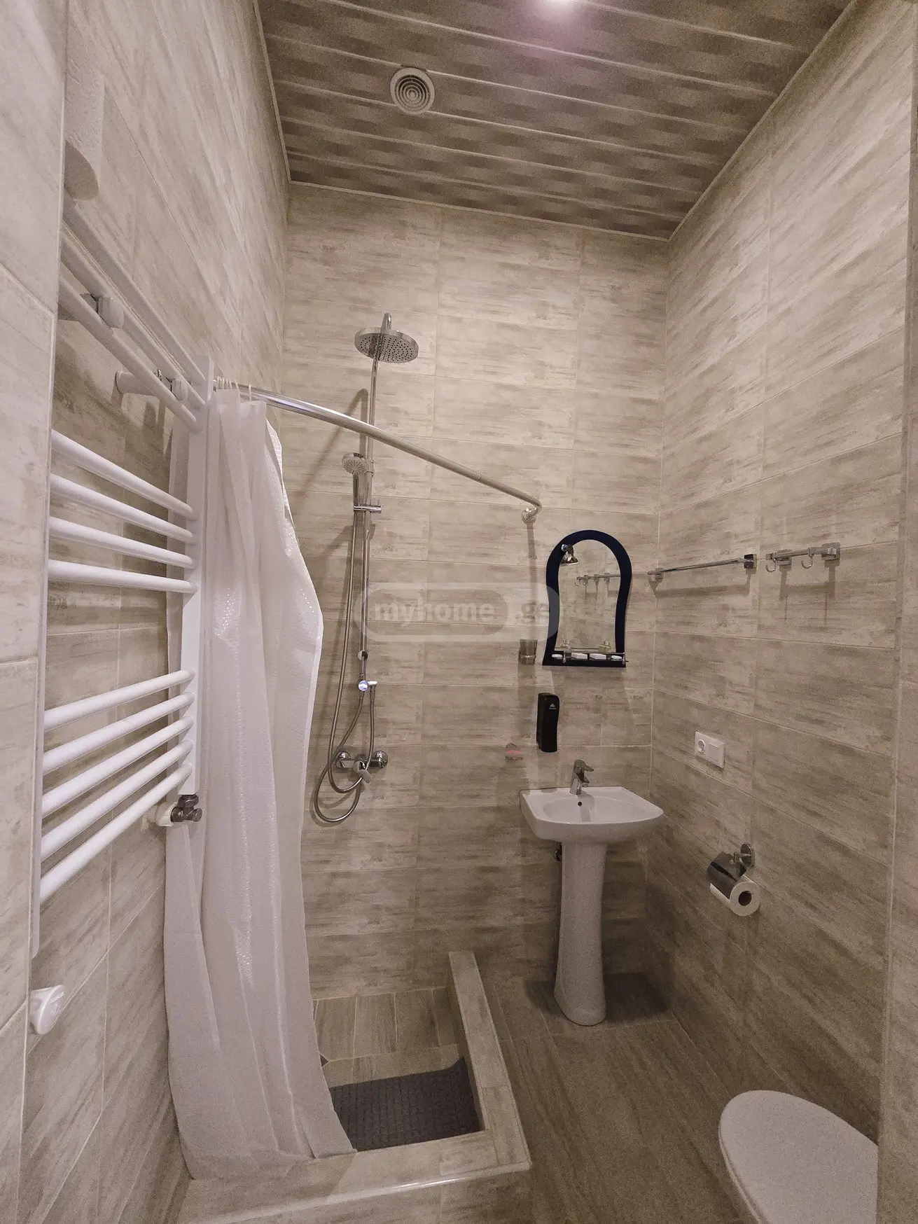 9 Room Hotel For Sale view 7