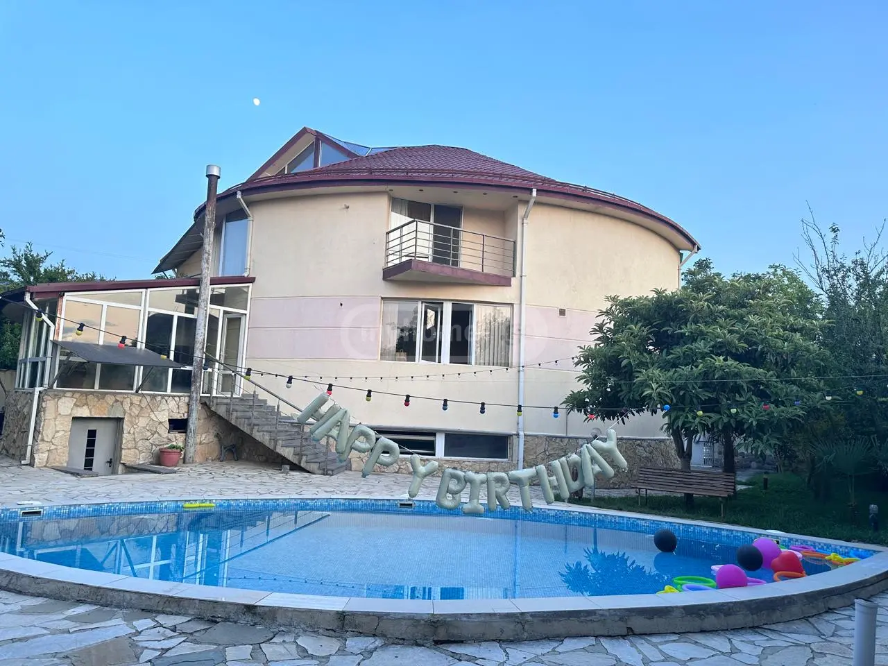 8 Room Country House Daily Rent In Saguramo, In Mtskheta Municipality view 1