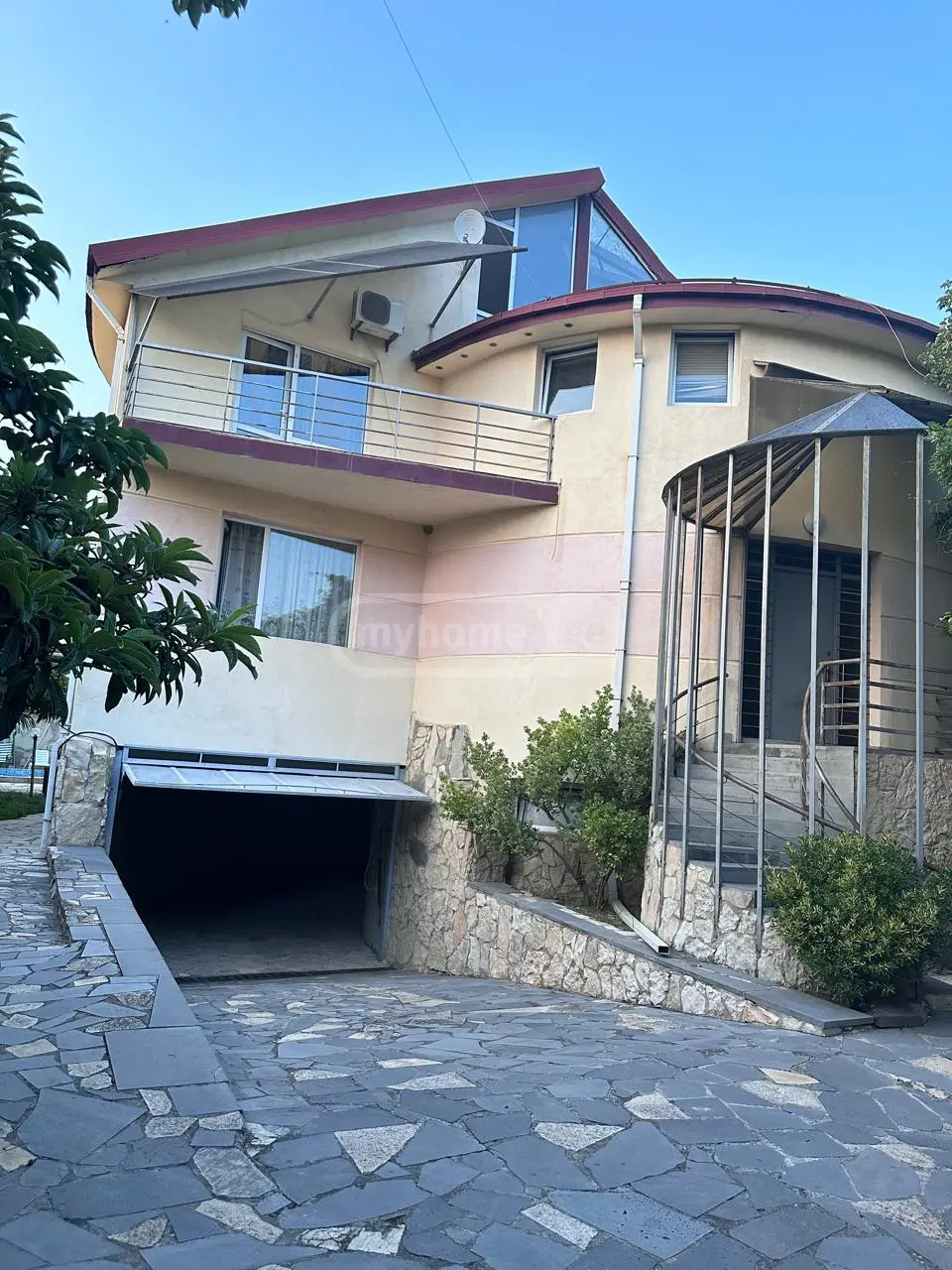 8 Room Country House Daily Rent In Saguramo, In Mtskheta Municipality view 6