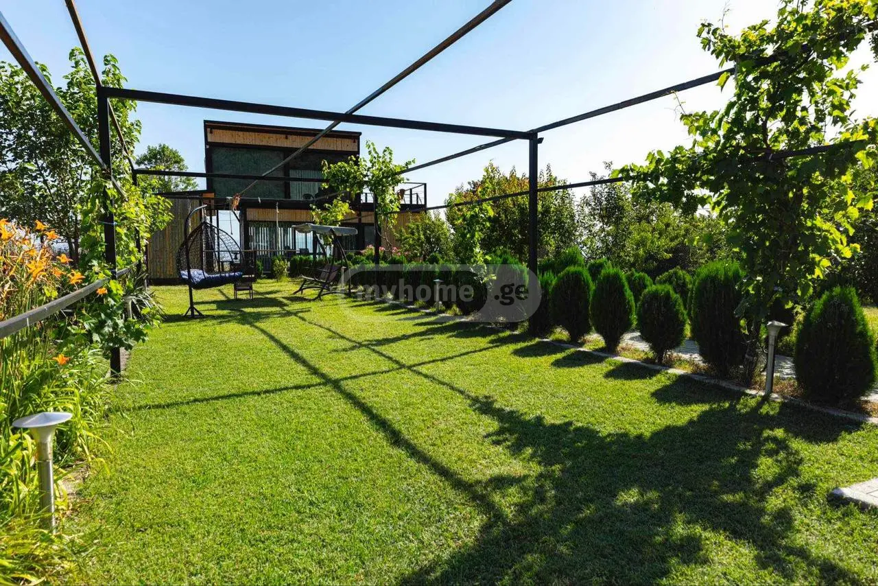4 Room Country House Daily Rent In Gldani view 1