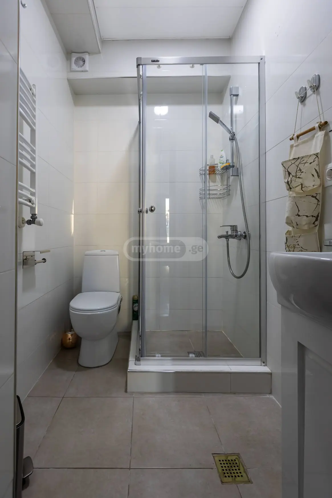 3 Room Apartment Daily Rent In Mtatsminda view 7