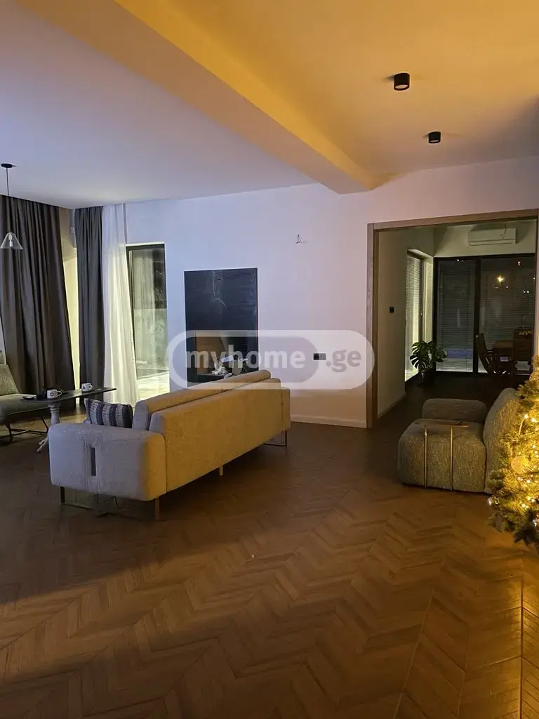 7 Room Country House For Rent In Saguramo, In Mtskheta Municipality view 3