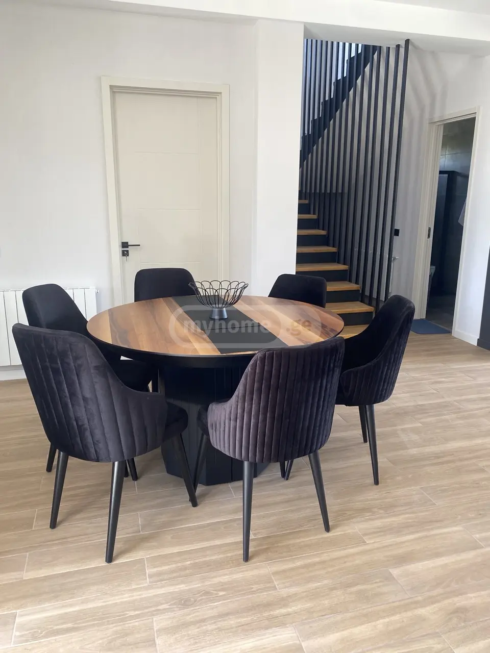 7 Room Country House For Sale view 3