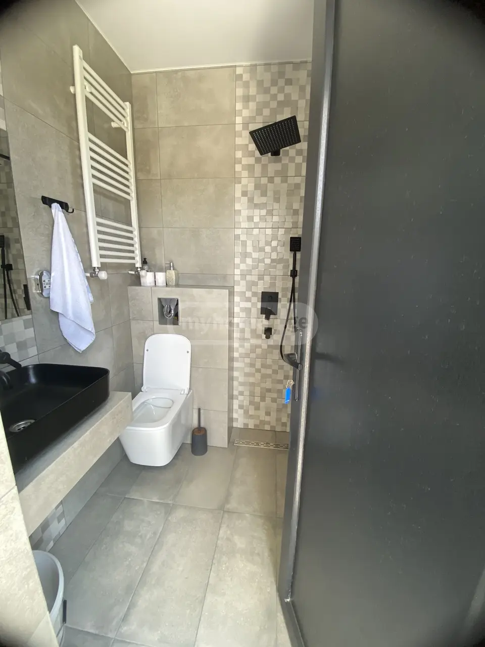 7 Room Country House For Sale view 10
