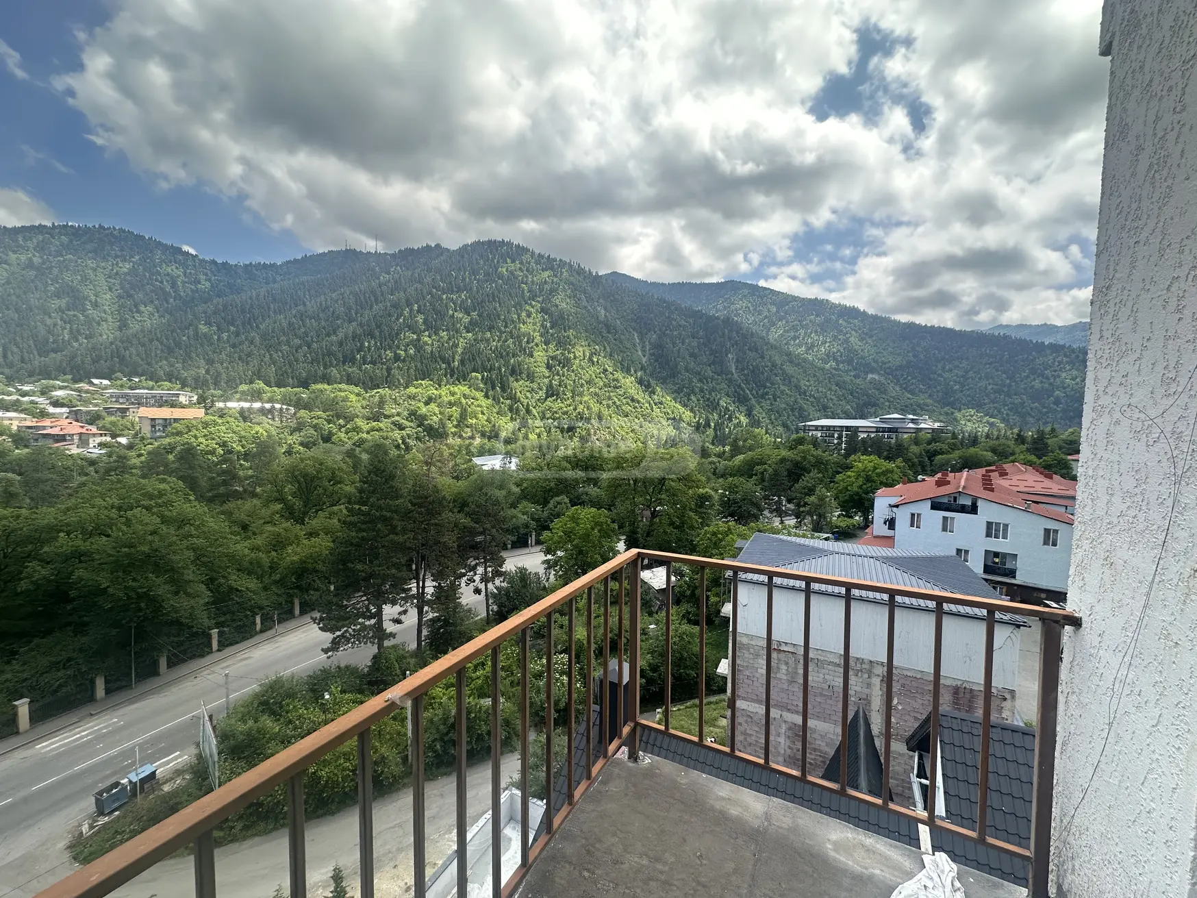 4 Room Apartment For Sale view 1