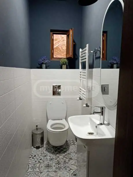 5 Room Private House For Rent In Avlabari view 12