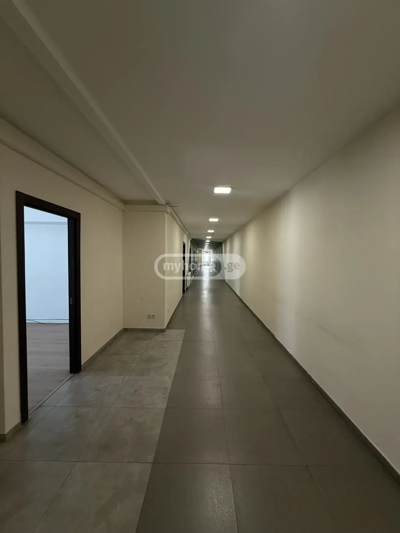 Office Commercial Area For Rent In Didube view 1