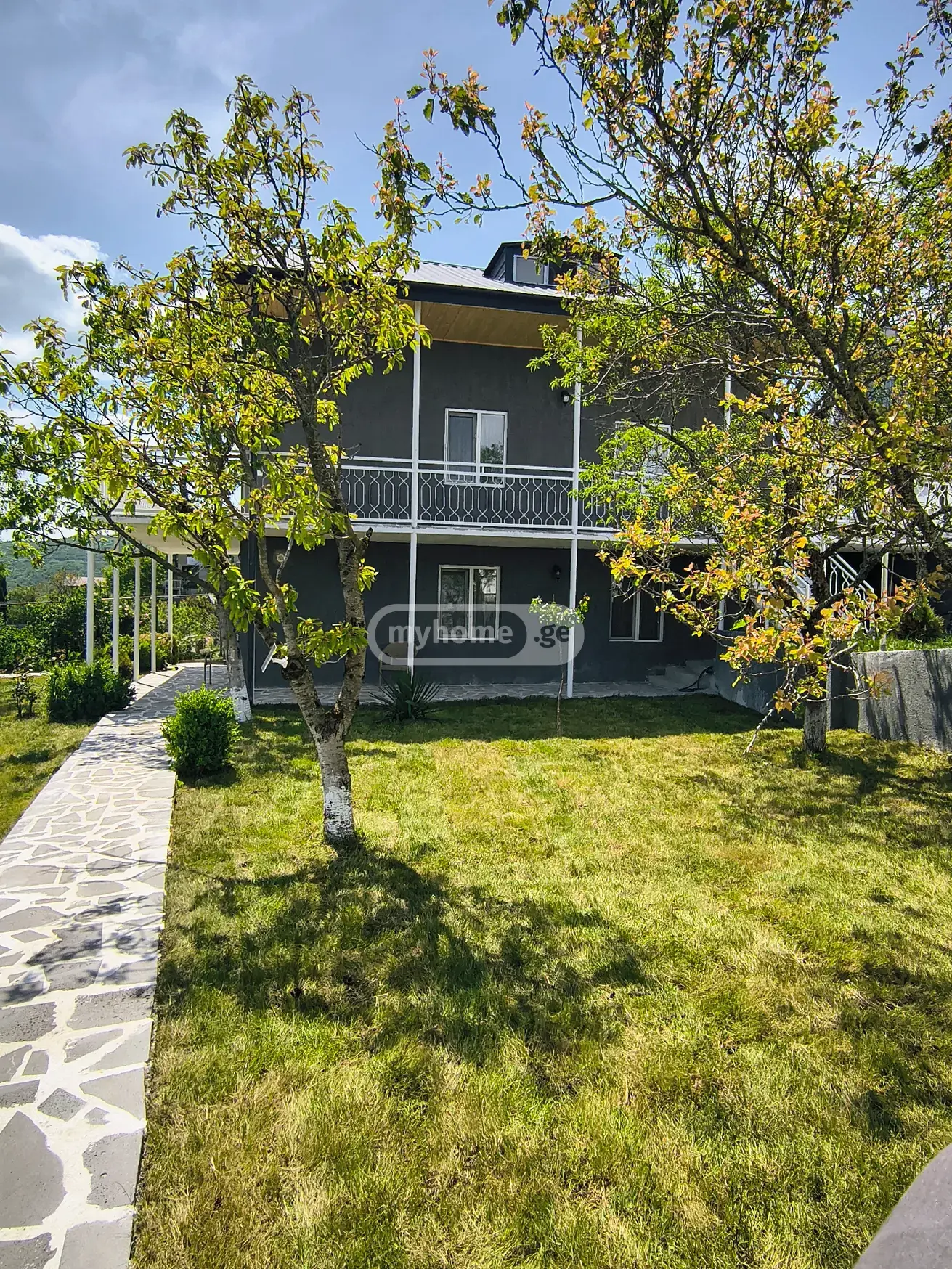 7 Room Country House For Rent In Vake view 1