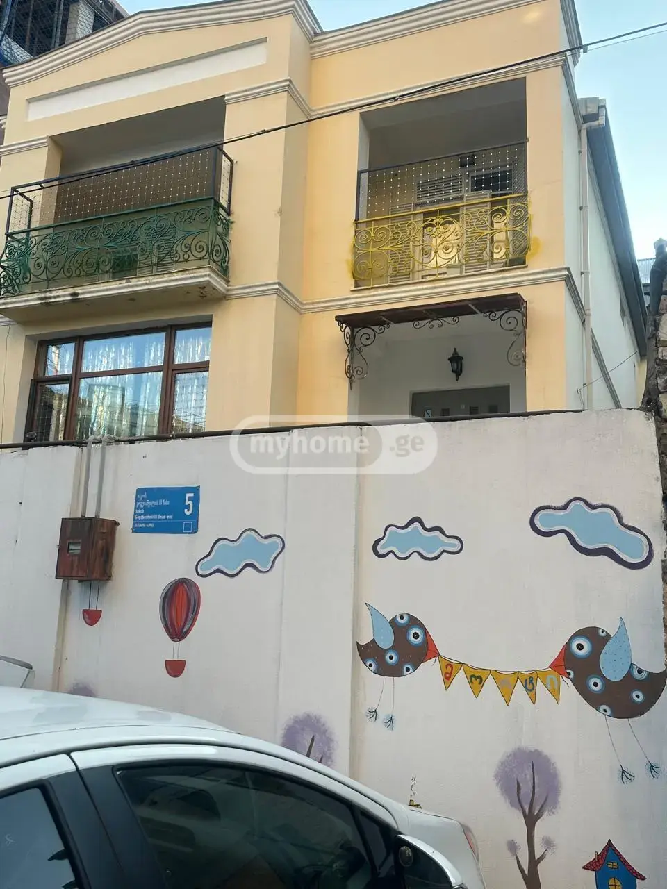9 Room Private House For Rent In Vera view 3