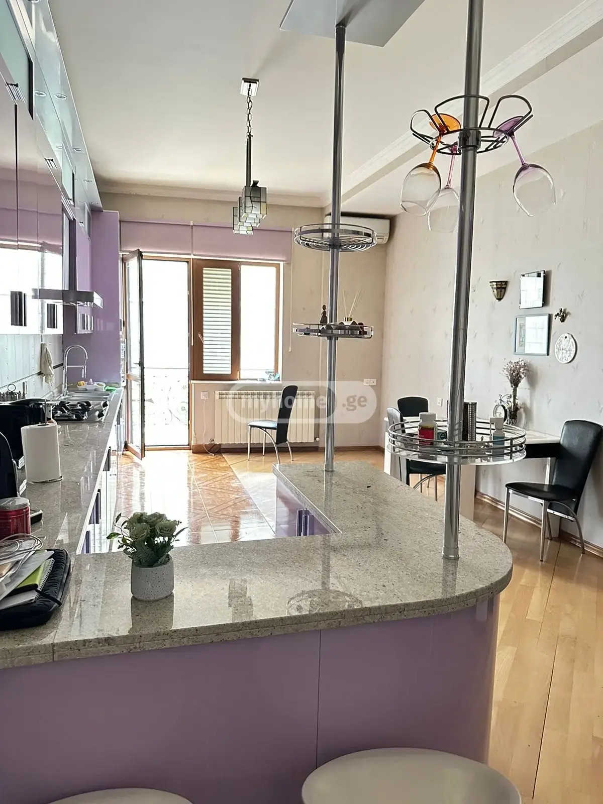 9 Room Private House For Rent In Vera view 4