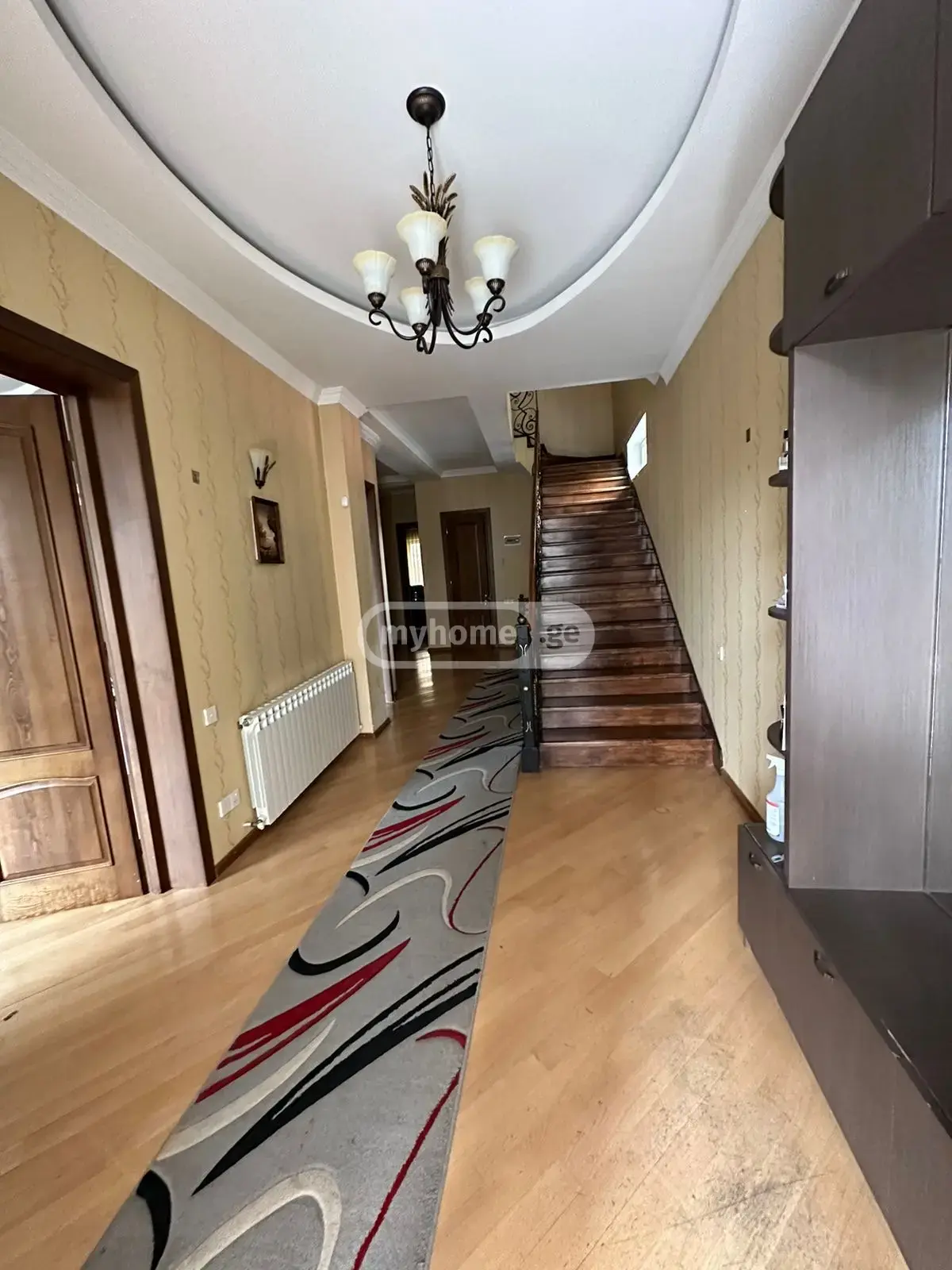 9 Room Private House For Rent In Vera view 5