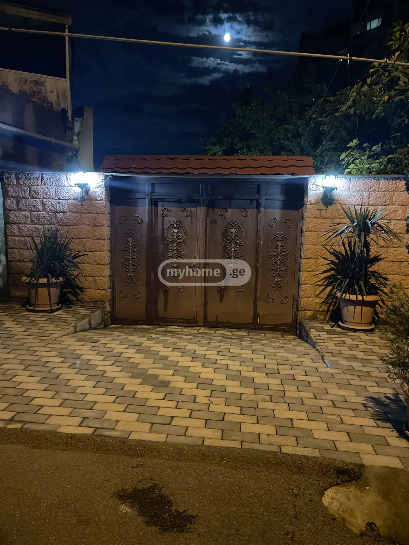 7 Room Private House For Rent In Isani view 2