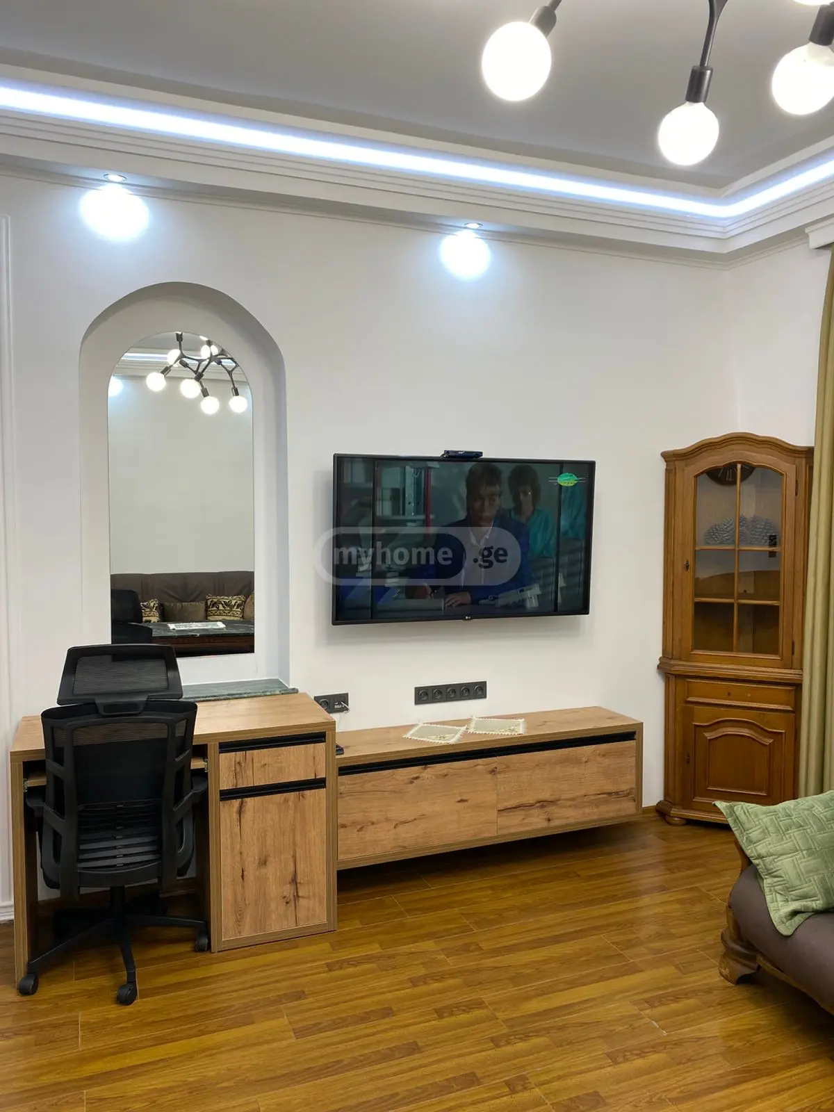 3-Room House For Rent In Batumi, Kote Marjanishvili St, 8 view 19