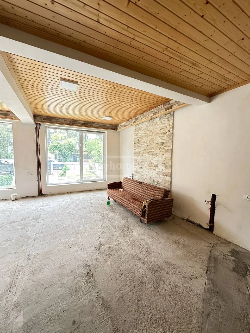 4 Room Private House For Sale view 3