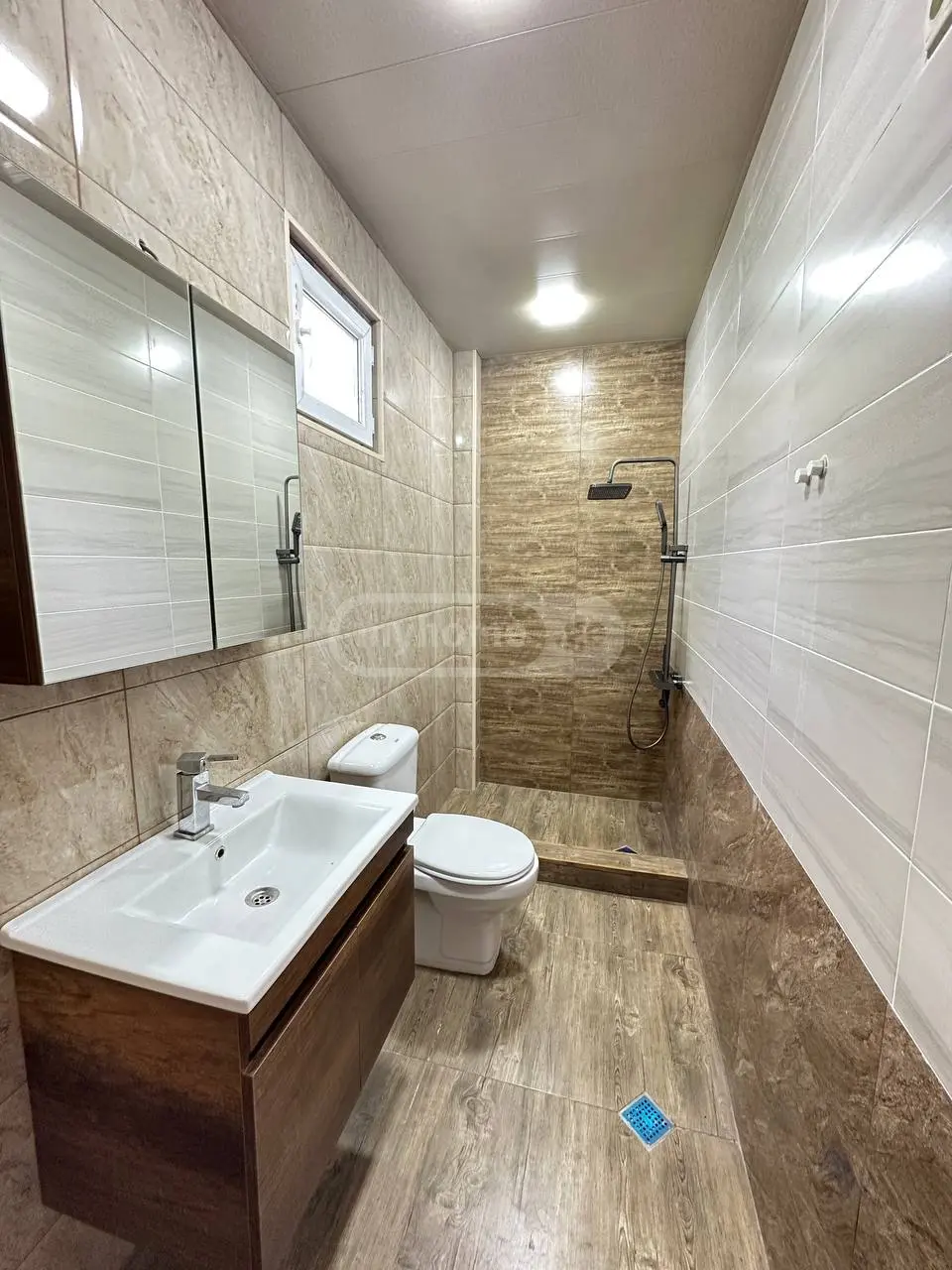 4 Room Private House For Sale view 9