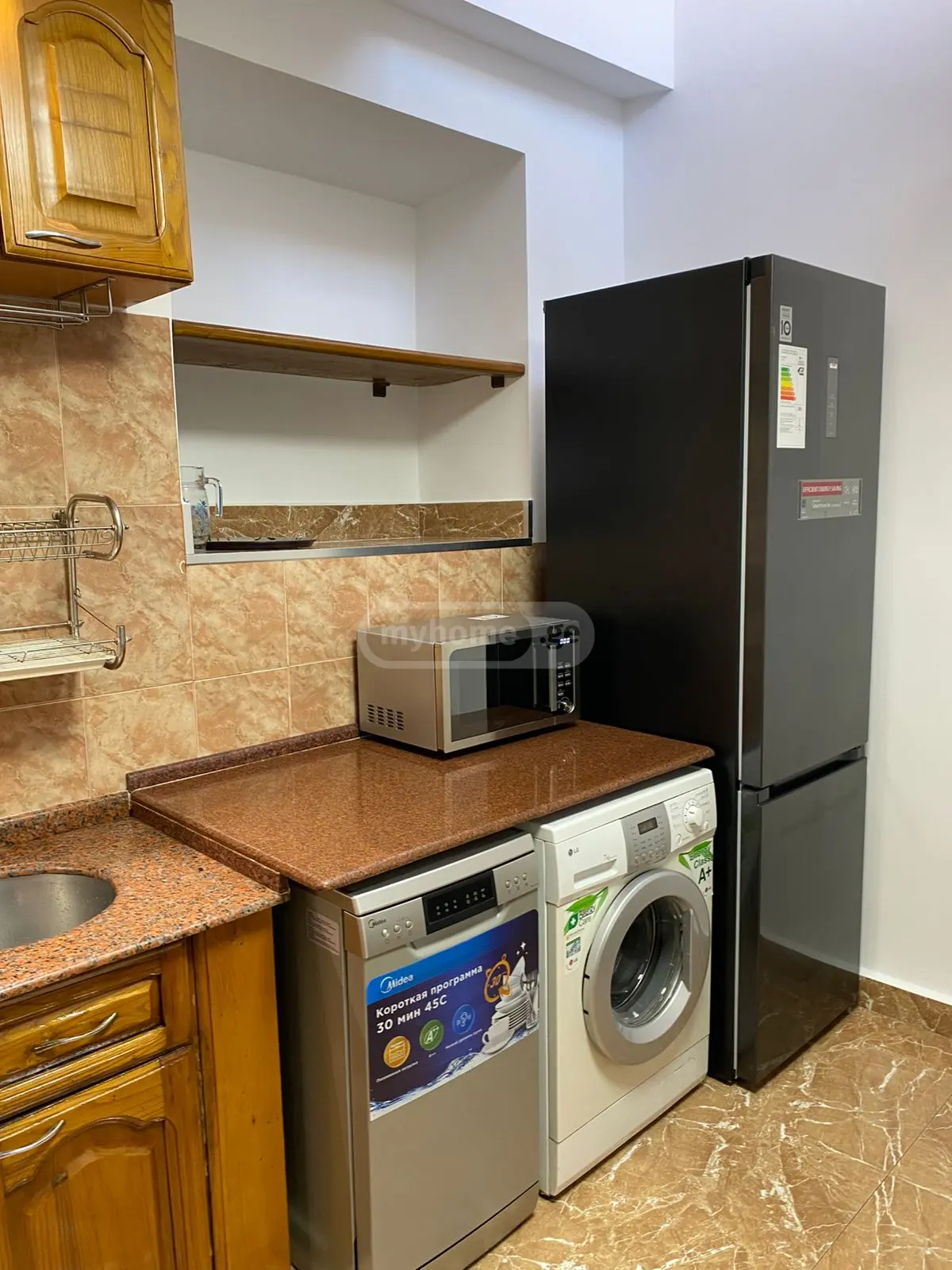 3-Room House For Rent In Batumi, Kote Marjanishvili St, 8 view 18