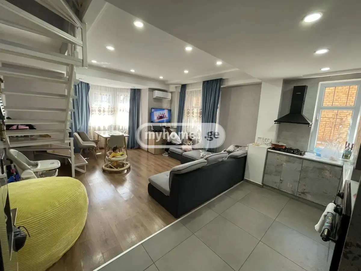 4 Room Private House For Rent In Avlabari view 11