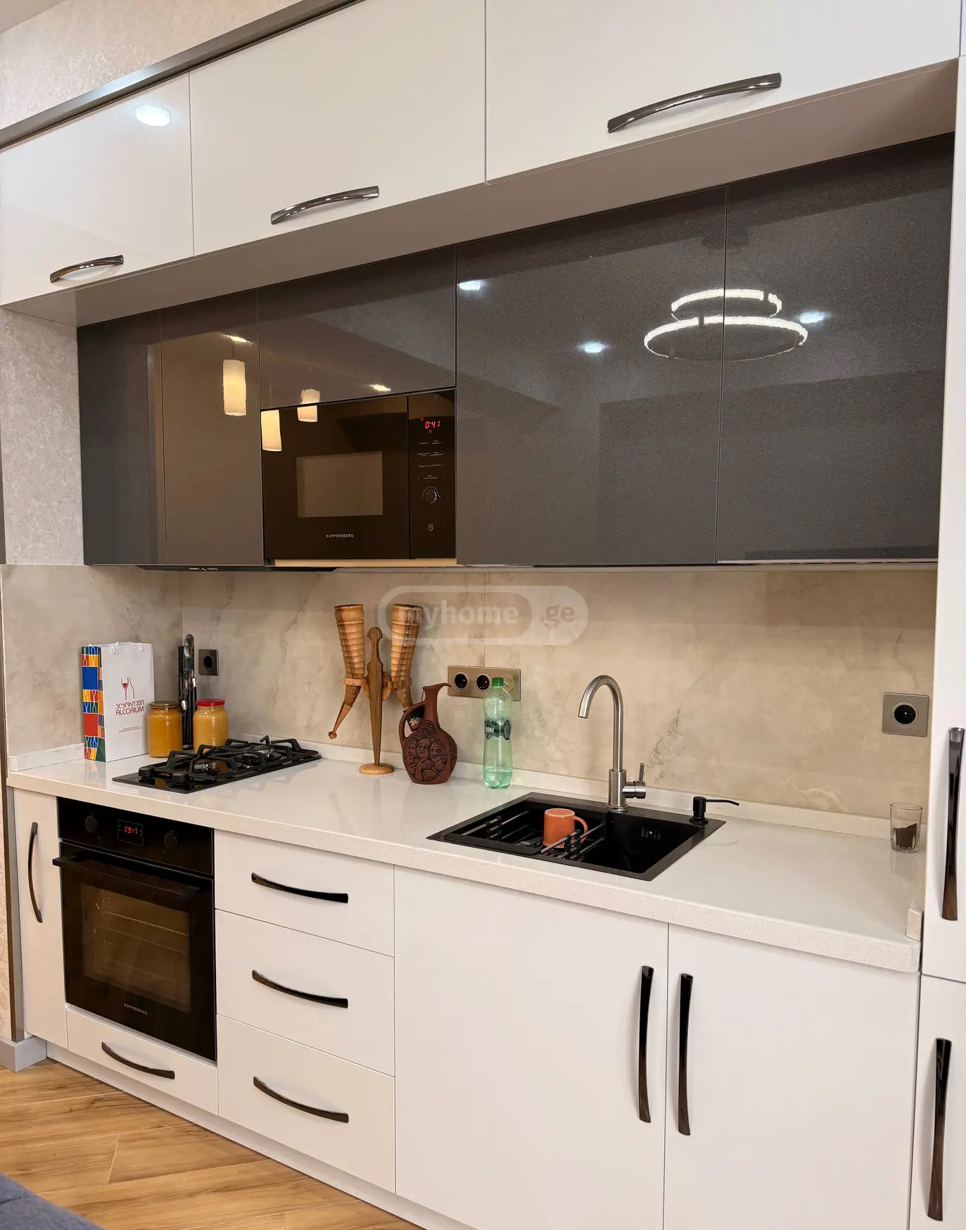 3 Room Apartment For Sale view 3