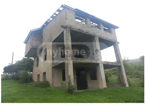 7 Room Country House For Sale view 2