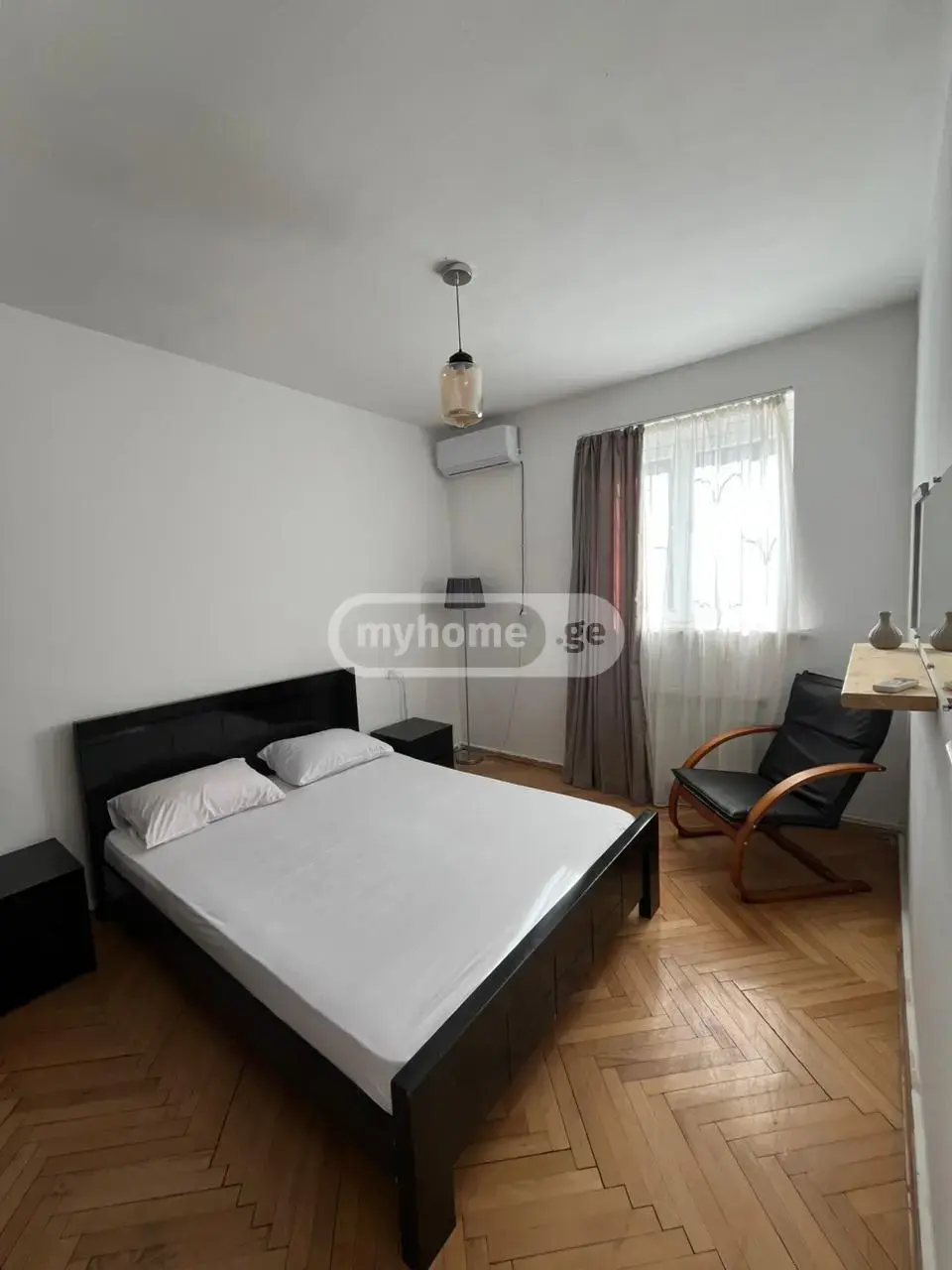3 Room Apartment Daily Rent In Mtatsminda view 1