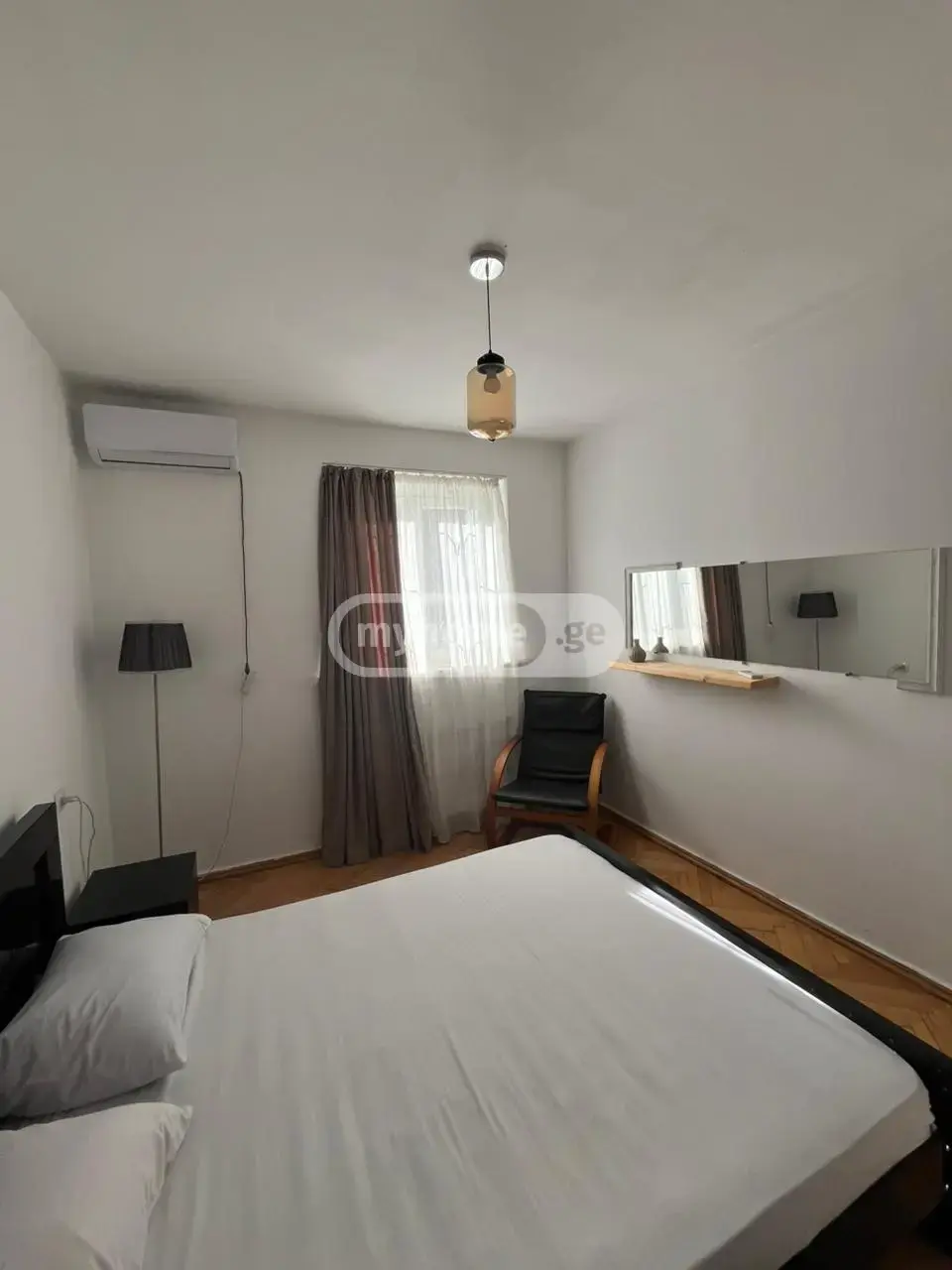 3 Room Apartment Daily Rent In Mtatsminda view 5