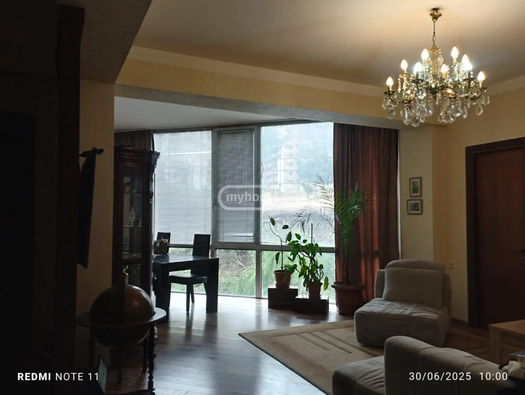 Продажа 3-комната Квартира view 9