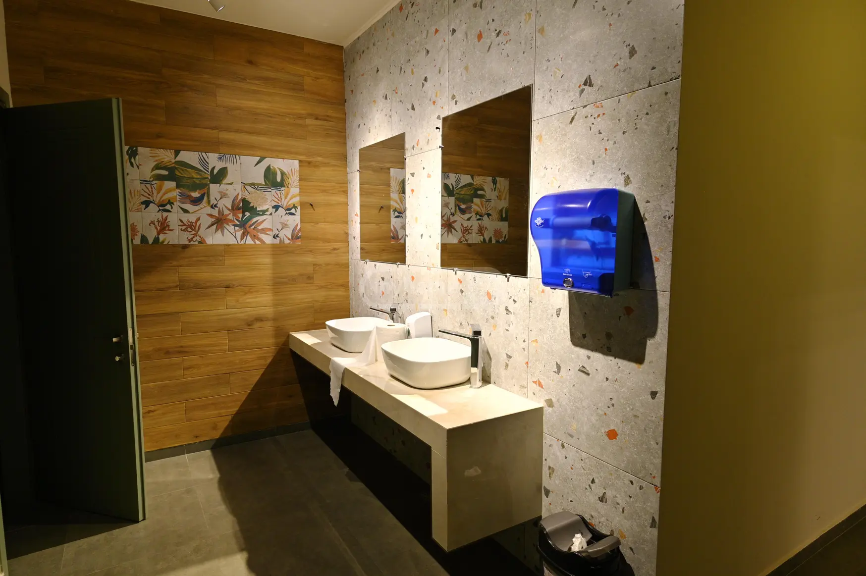 10+ Room Hotel For Sale In Ozurgeti view 6