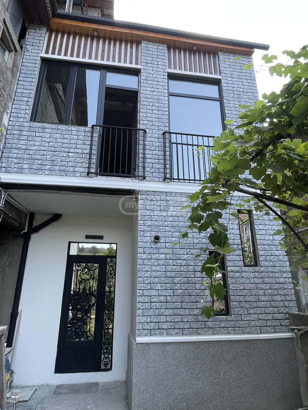 1 Room Apartment Daily Rent In Borjomi view 6