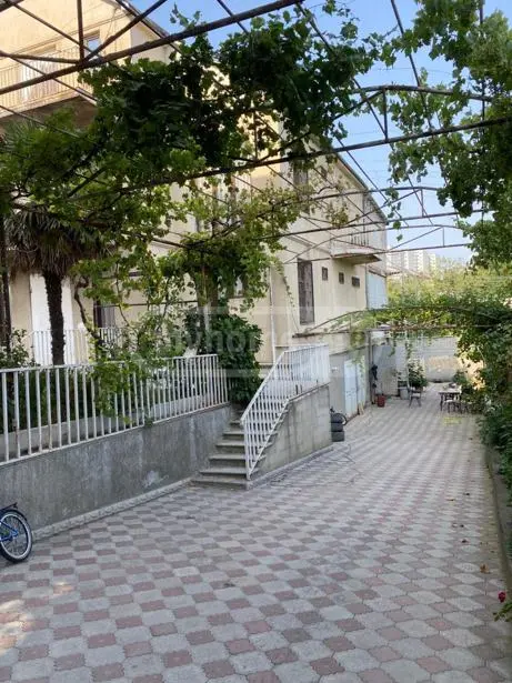 8 Room Private House For Rent In Varketili view 1