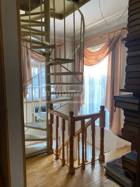 8 Room Private House For Rent In Varketili view 9