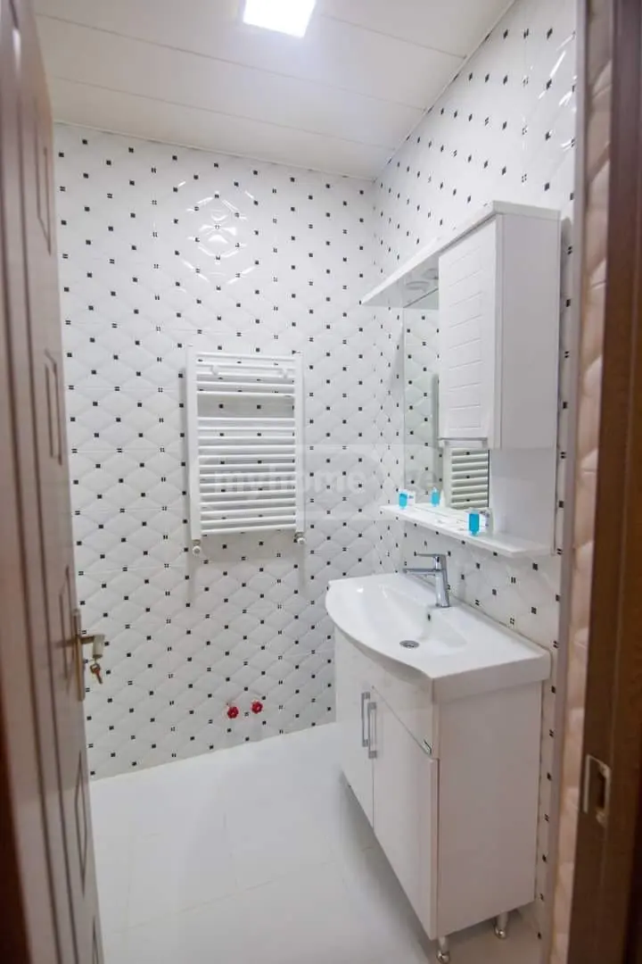 10+ Room Hotel For Sale In Zugdidi view 4