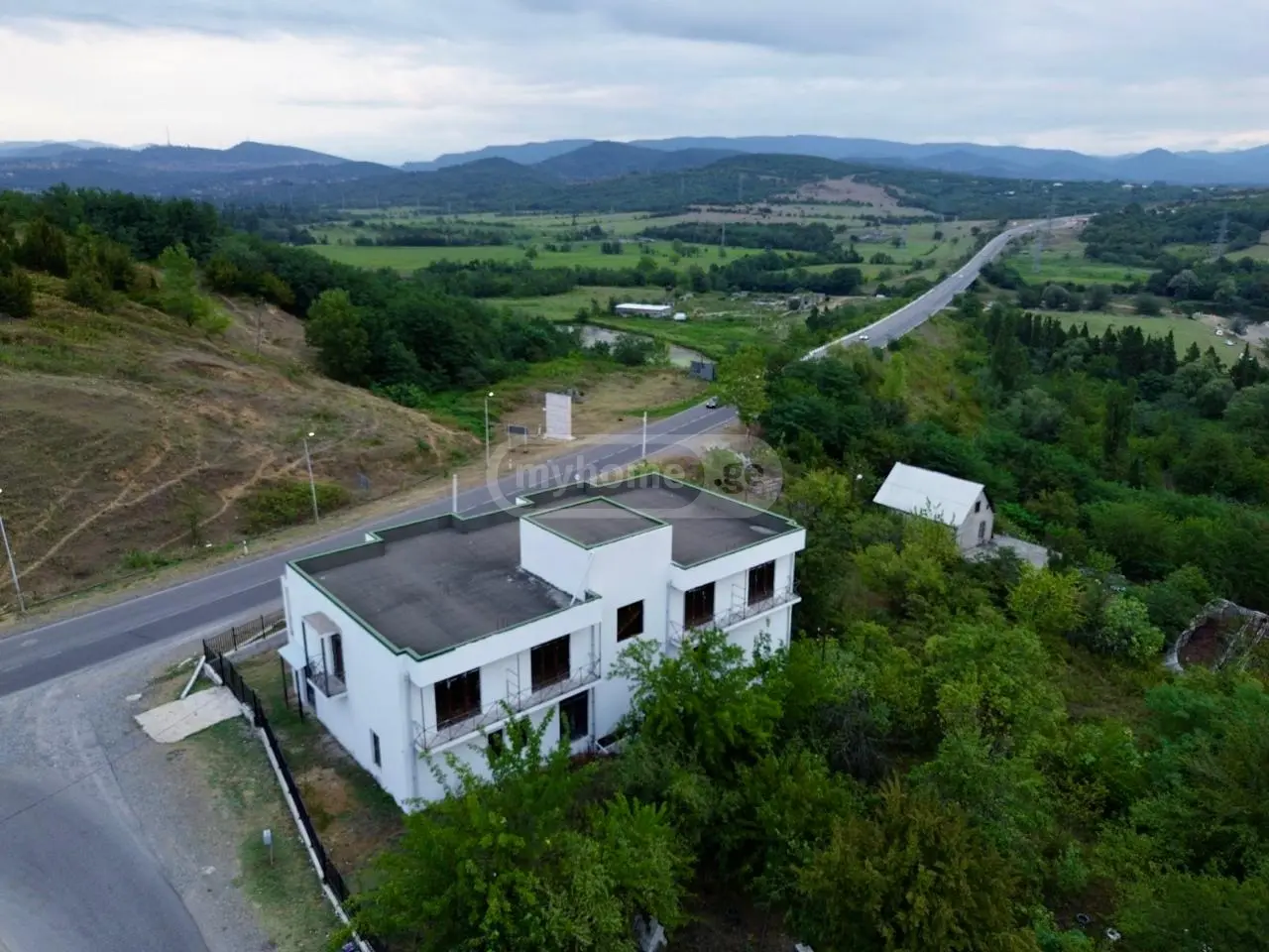 9 Room Hotel For Rent Saghoria, In Qutaisi view 2