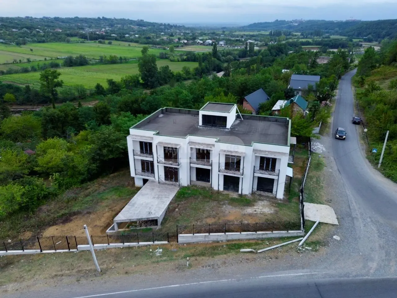 9 Room Hotel For Rent Saghoria, In Qutaisi view 4