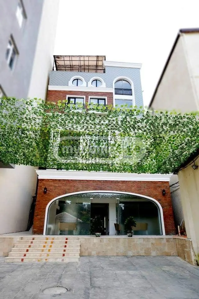 10+ Room Hotel For Sale In Vake view 8