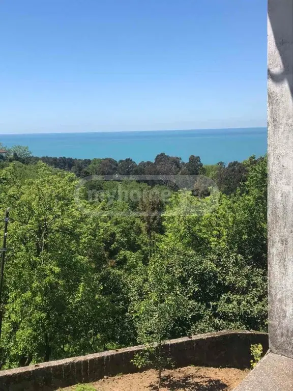 6 Room Private House For Sale view 2