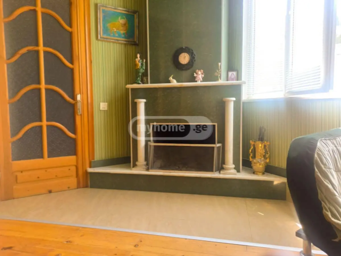 5 Room Country House For Sale view 2