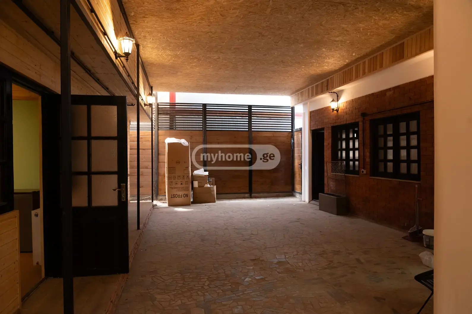 10+ Room Hotel For Sale In Didube view 7