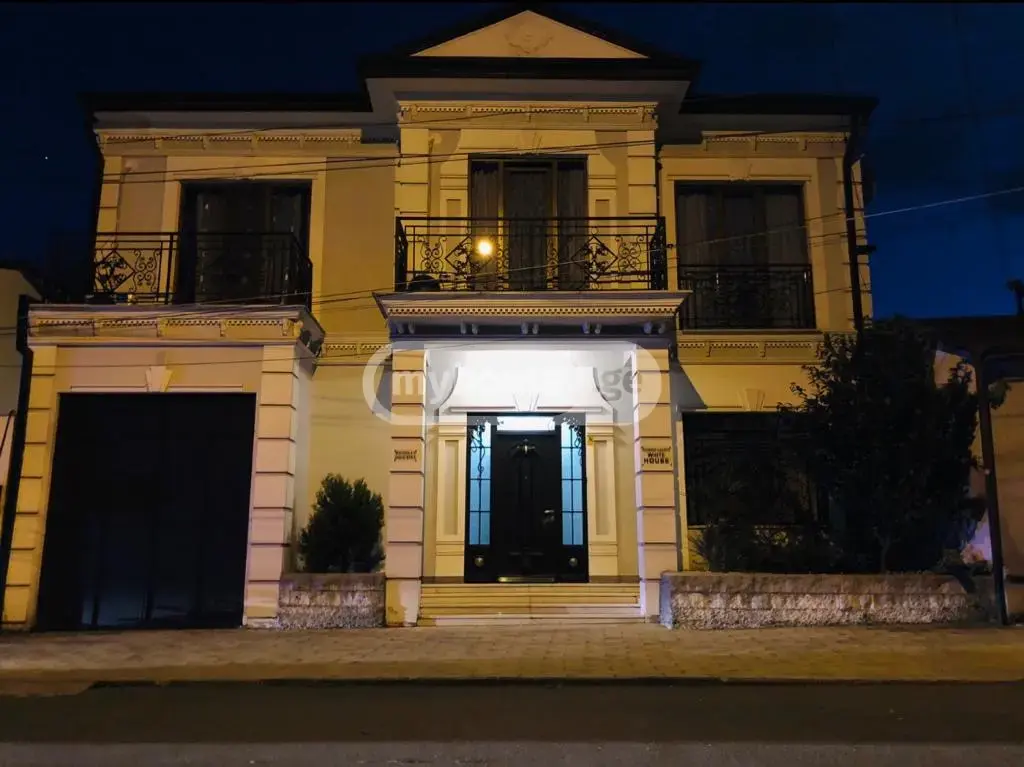 5 Room Private House For Rent In Isani view 1