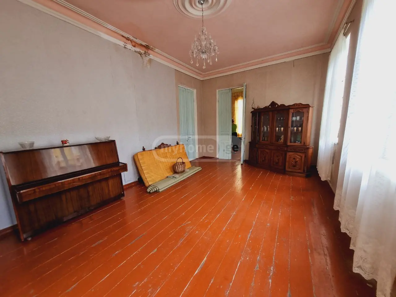 5 Room Private House For Sale view 1