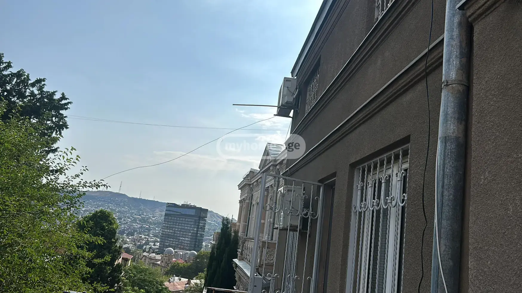 10+ Room Private House For Rent In Vera view 1