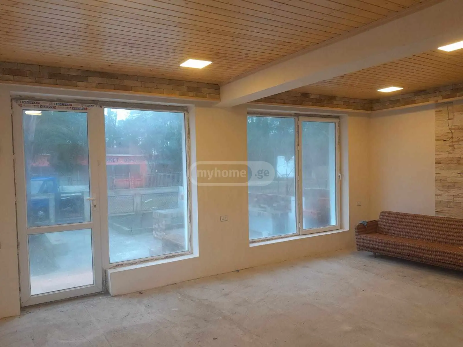 4 Room Private House For Sale view 3