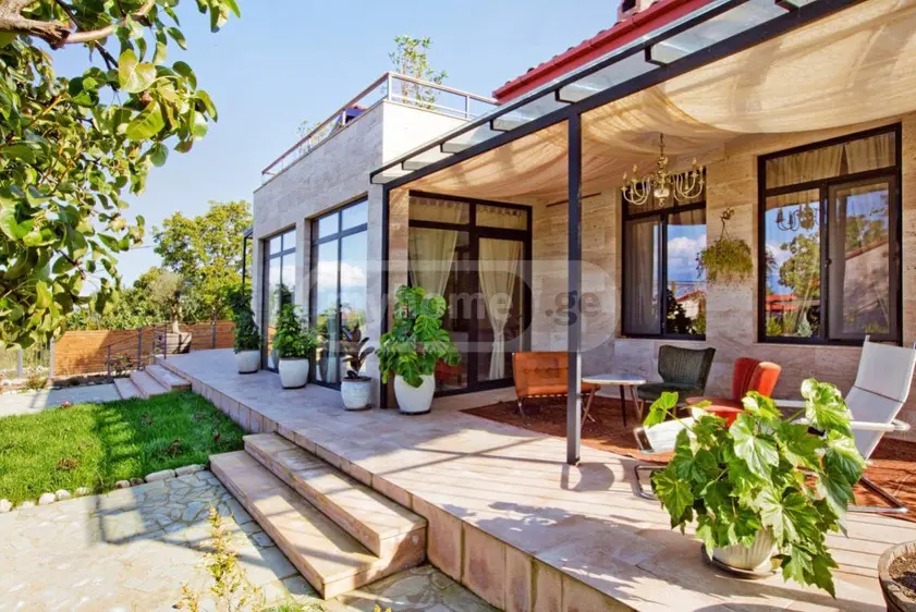 6 Room Hotel For Sale view 10