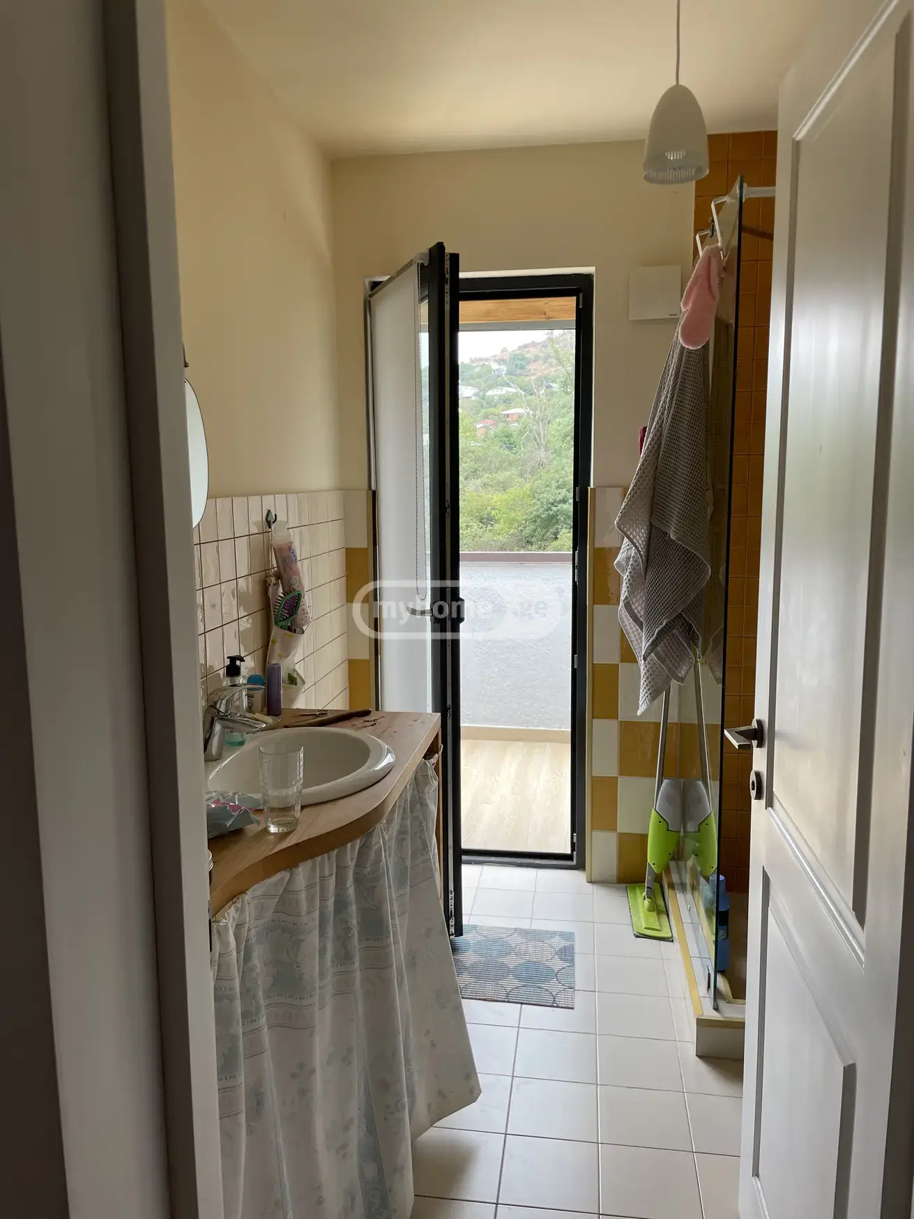 6 Room Country House For Rent In Tsavkisi view 2