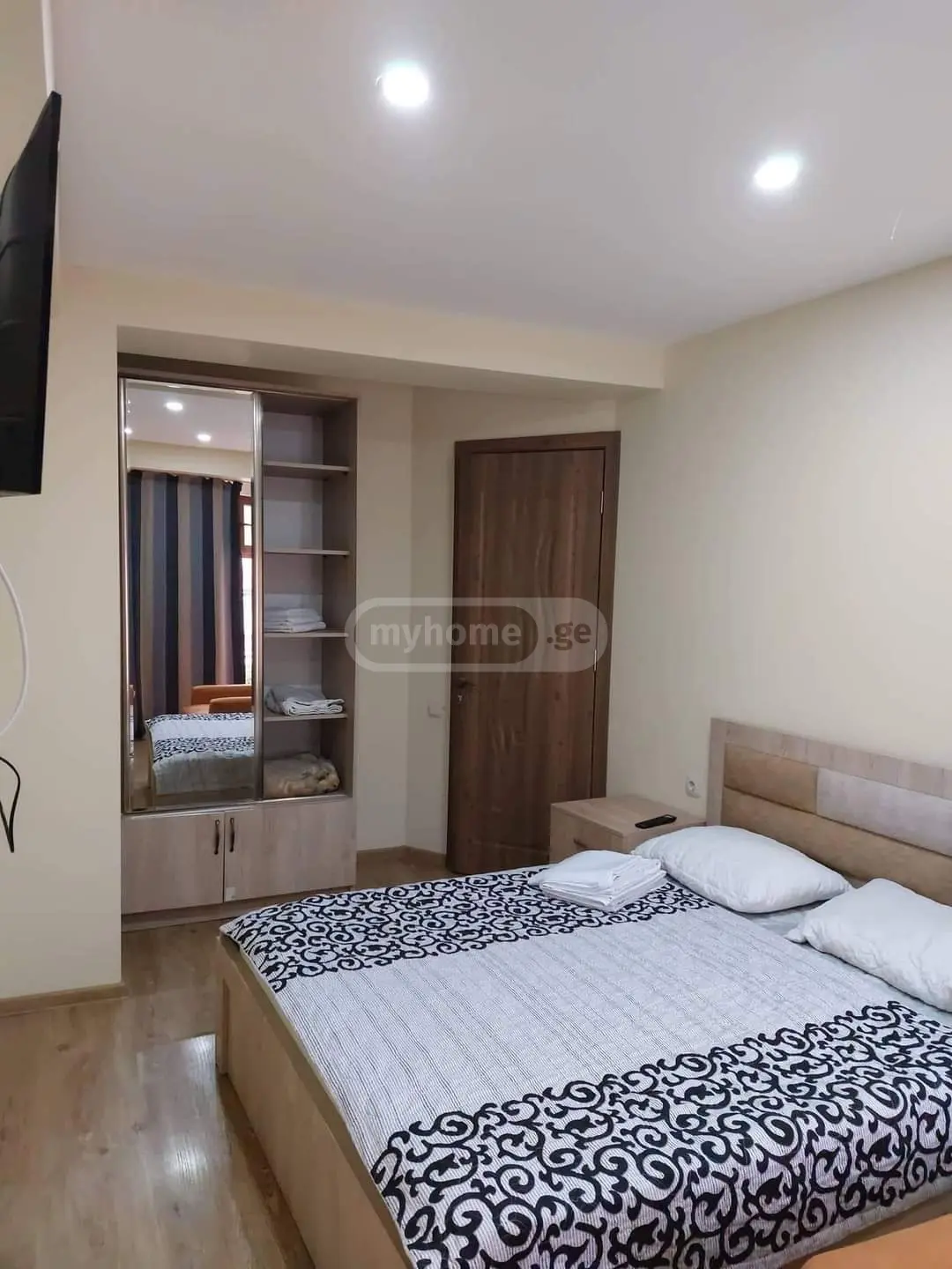 8 Room Hotel For Sale view 10