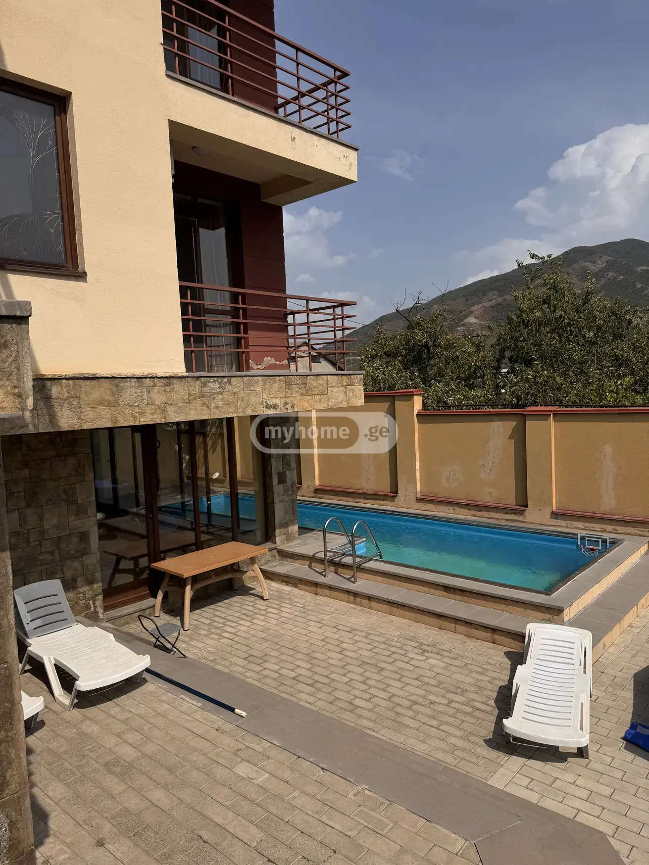 10+ Room Private House For Rent In Mtskheta view 2