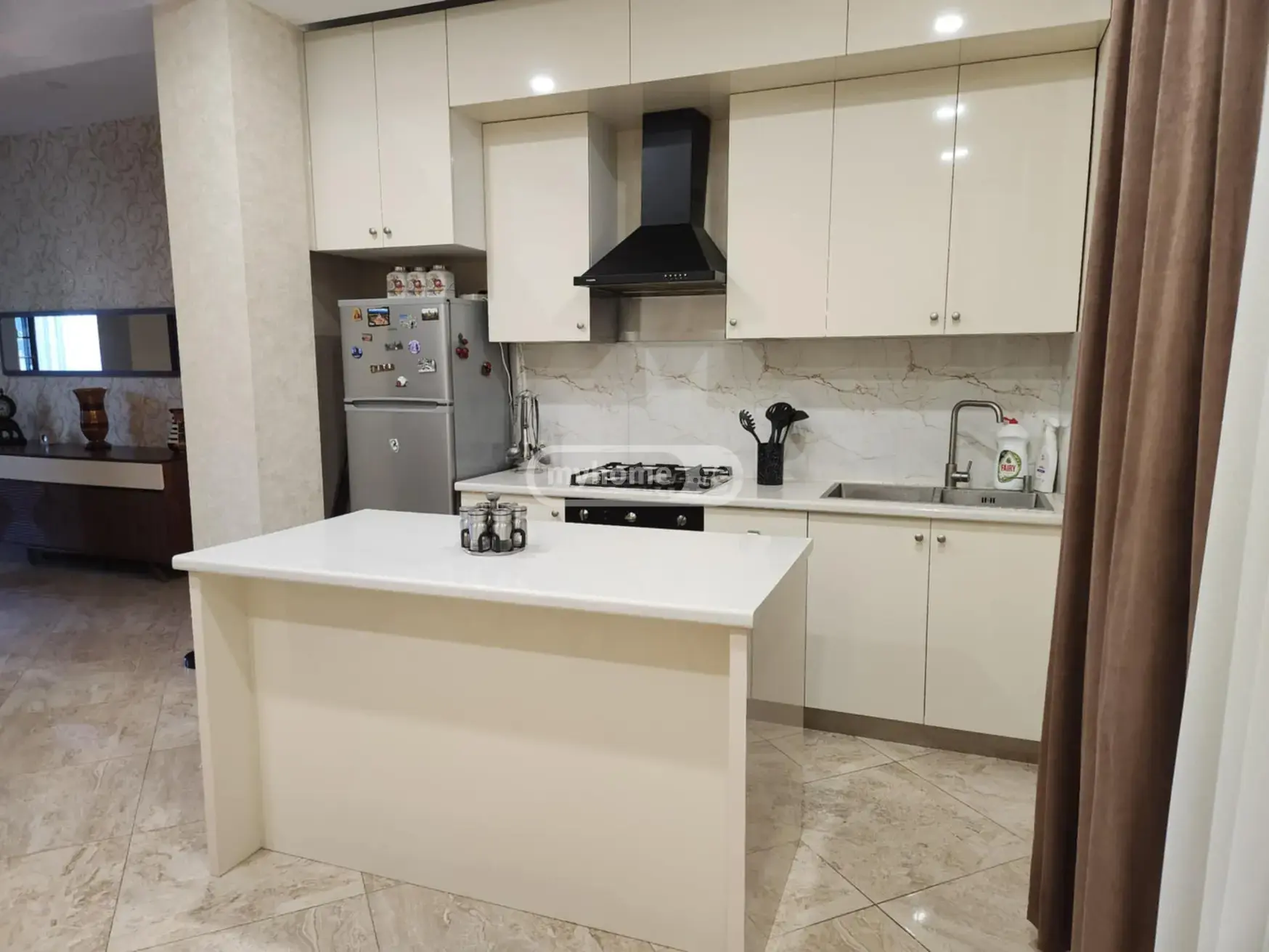 6 Room Private House For Sale view 5