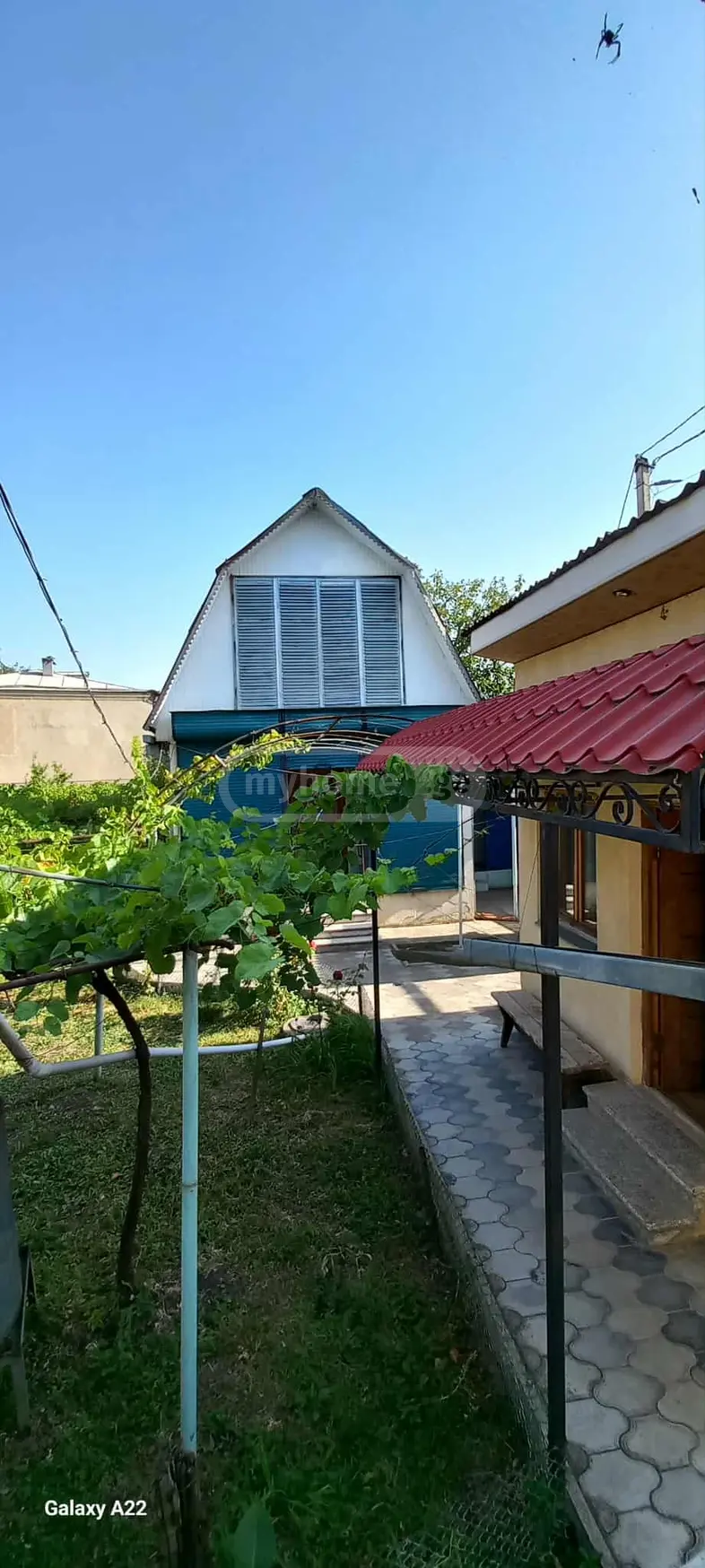 6 Room Private House For Sale view 1